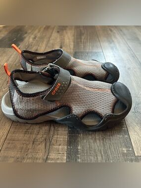 Crocs Men's Size 10 Black SwiftWater Mesh Fisherman Deck Sandals Water Shoes